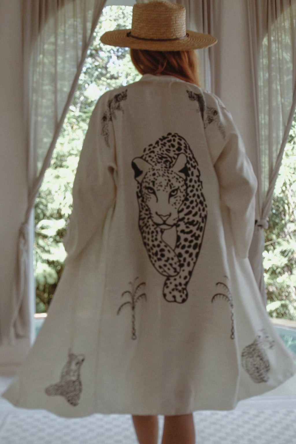 Robe de chambre en soie Rigel couleur jaguar 