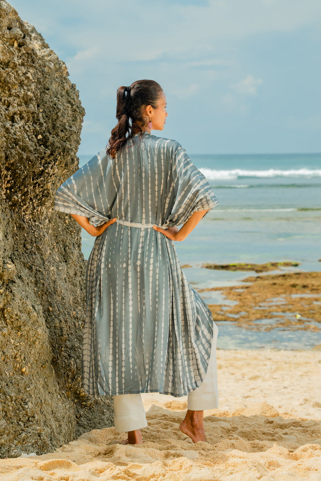 Bone Tie Dye Kimono - Grey & White