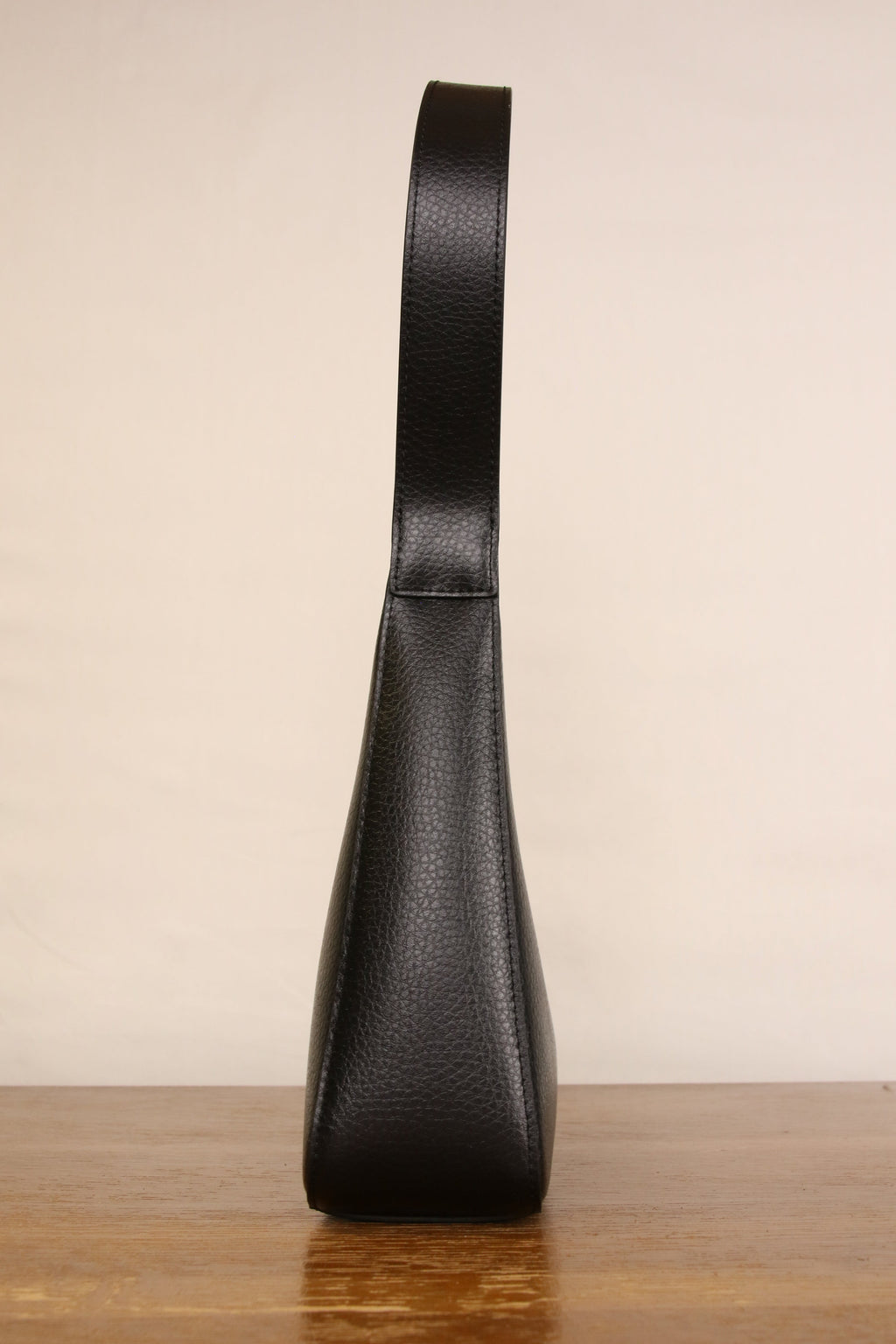 Origyn 01 - Sac à bandoulière en cuir végétalien végétal - Fabriqué avec du MIRUM® sans plastique