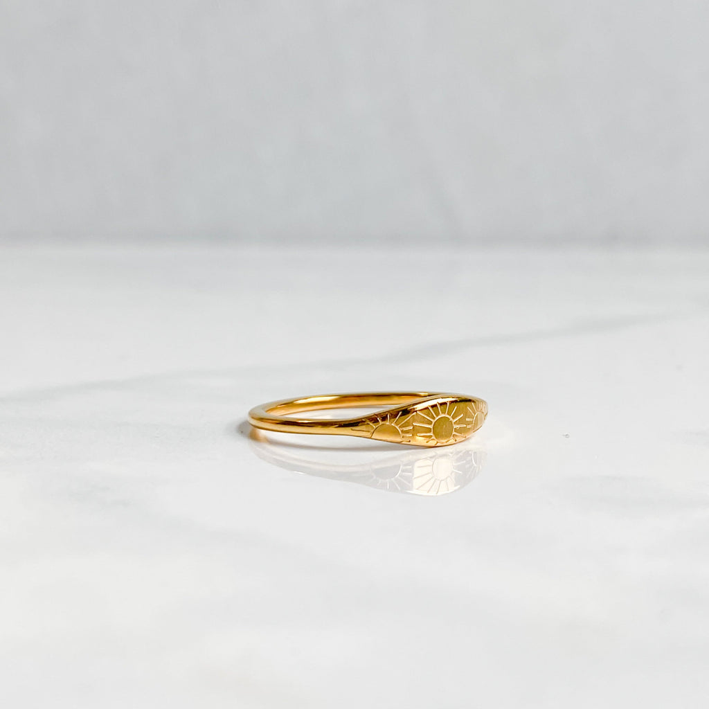 Gold sun ring in 18K gold-plated stainless steel | ASTRAÉA