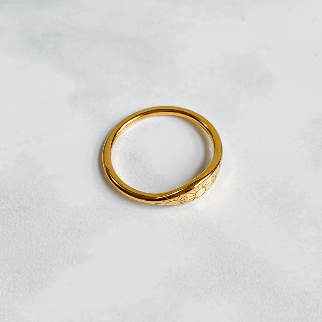 Gold sun ring in 18K gold-plated stainless steel | ASTRAÉA