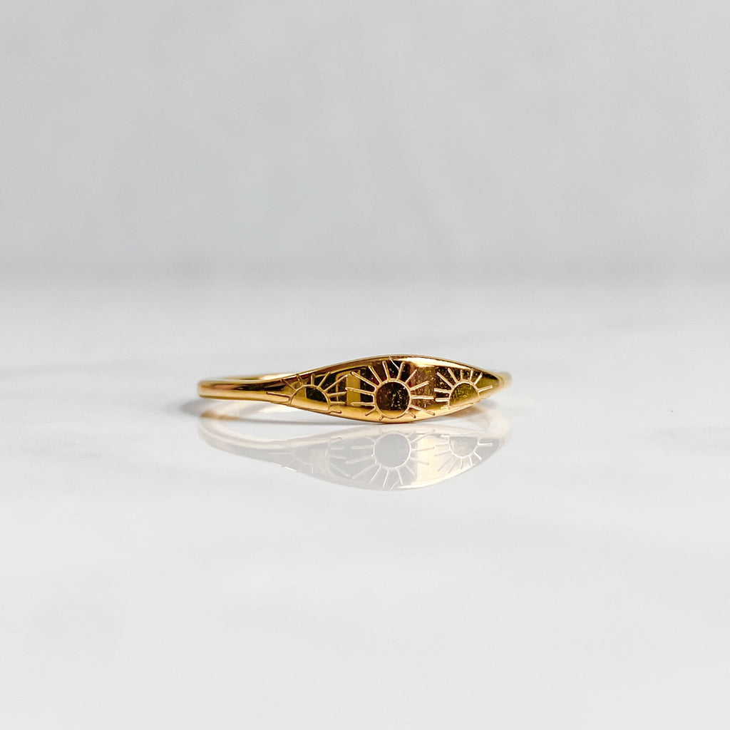 Gold sun ring in 18K gold-plated stainless steel | ASTRAÉA