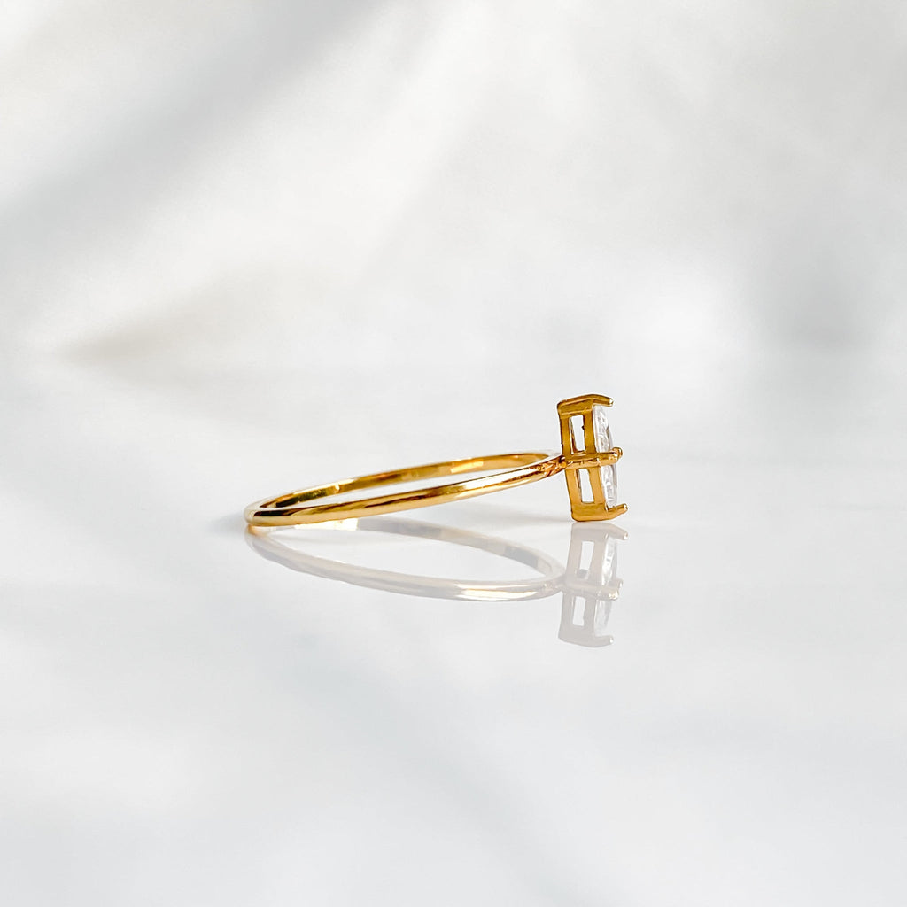 Venus gold solitaire ring 18K | VÉNUS