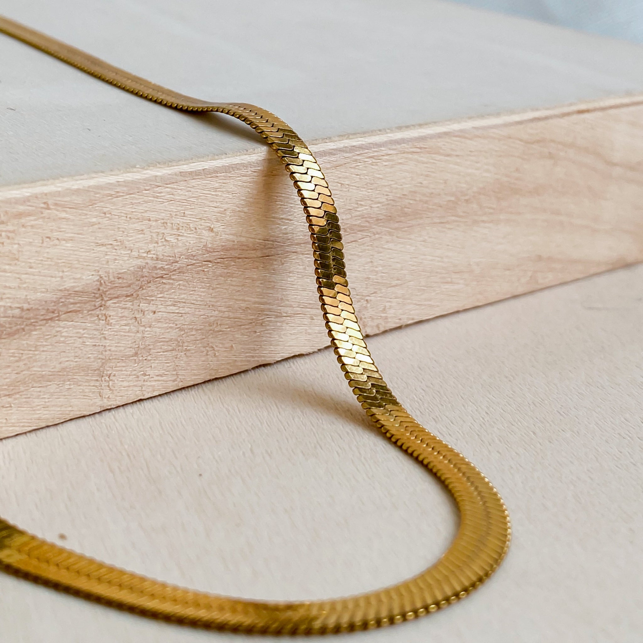 Gold stainless steel choker necklace 18K | CLÉOPÂTRE