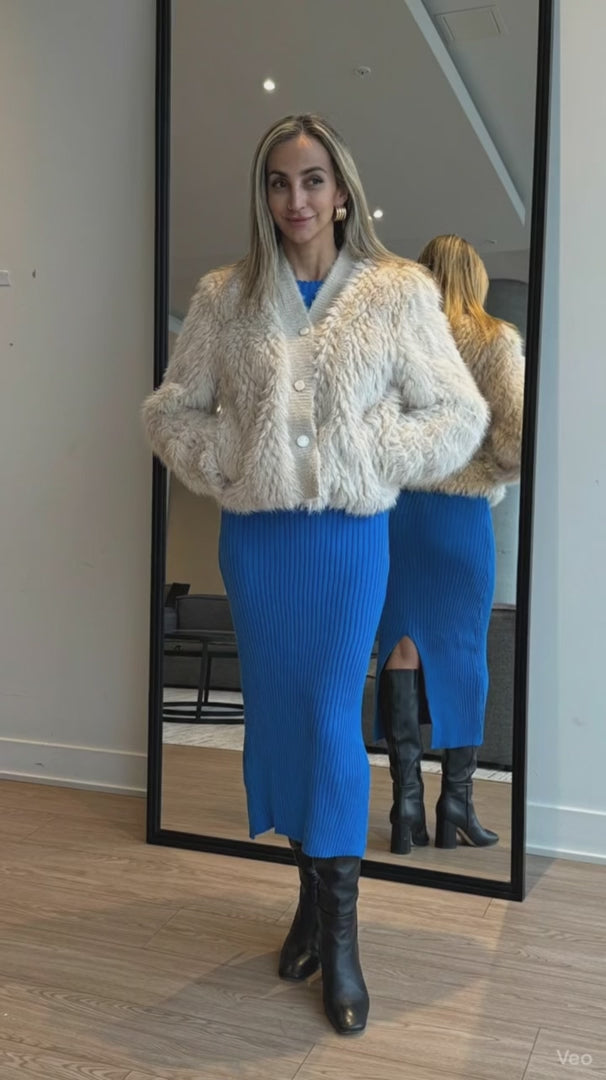 Chic Knit Sweater And Maxi Dress Set